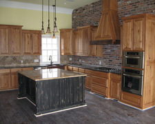 Universal Cabinets & Shutters Inc - Kitchen Pictures